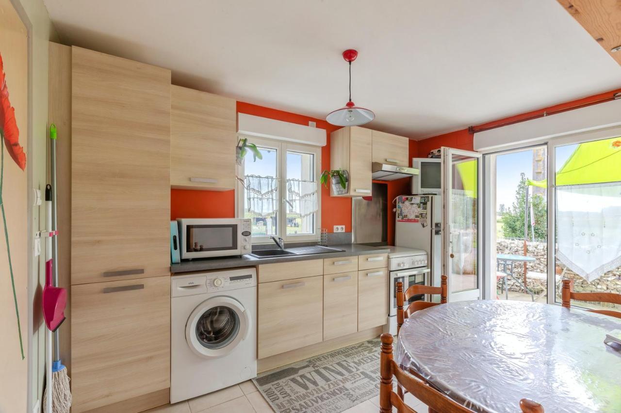 Appartement Accueillant A Mortagne Sur Gironde 45 M² Terrasse Exterior foto